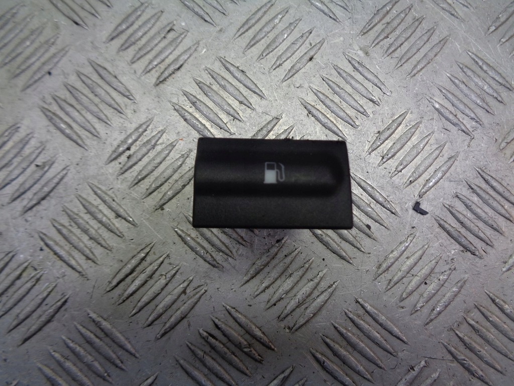 фото №1, Переключатель крышка топлива skoda octavia i