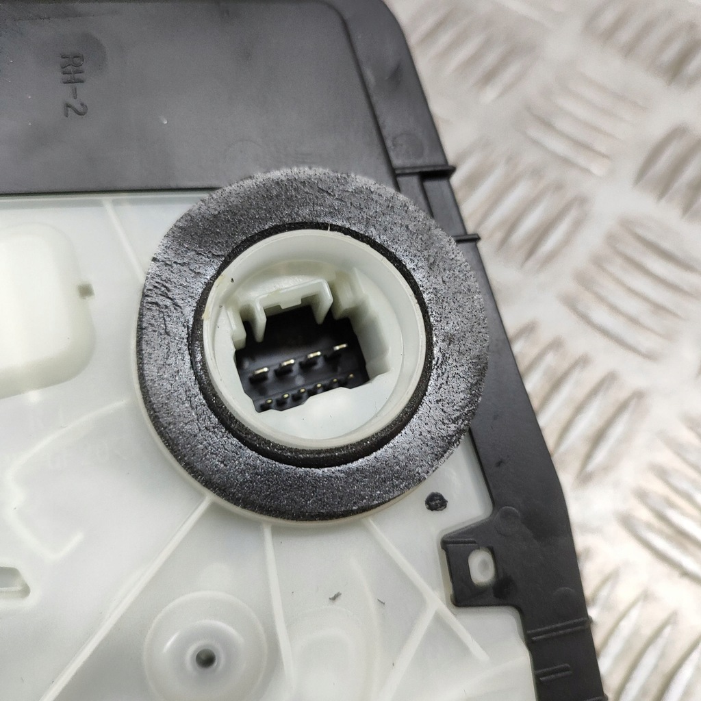 фото №6, Lexus rx 450h 2023 правая сторона замок дверь передних