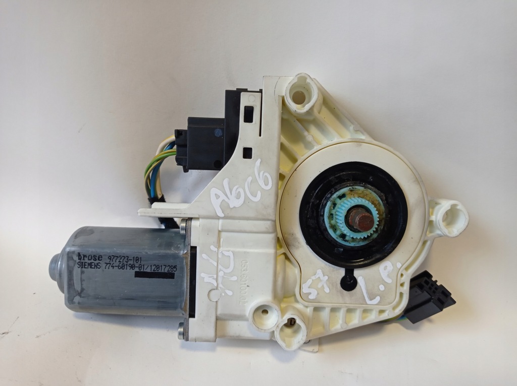 фото №6, Моторчик стекло левый перед audi a6 c6 4f0959801d