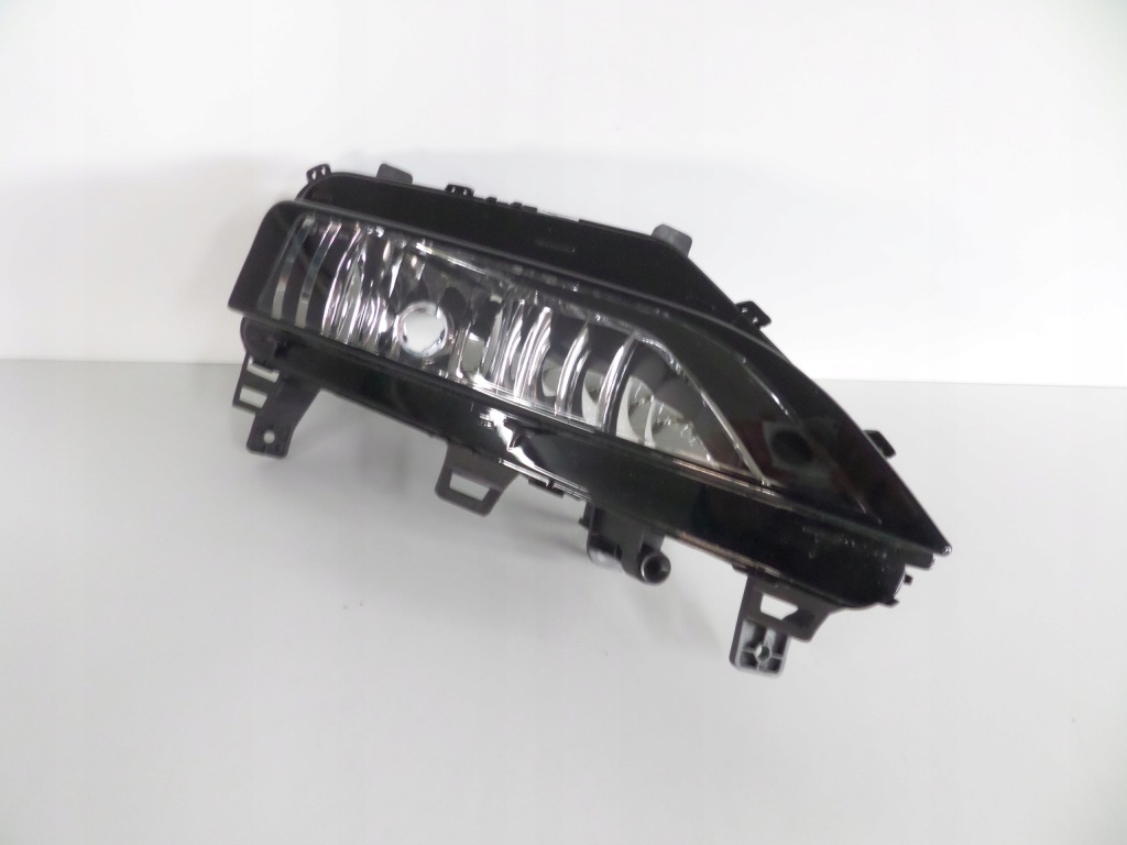 фото №3, Противотуманная фара лампа правый skoda rapid lift 20-