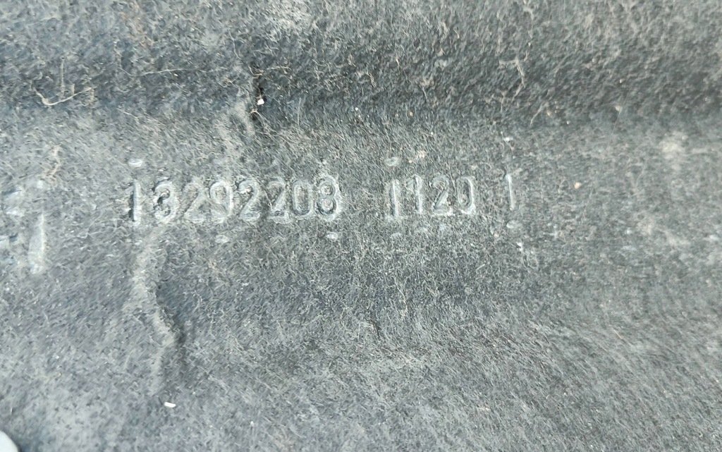 Купити Полиця захист багажника задня задня opel astra iv j 2009-2015 хетчбек 5d hb