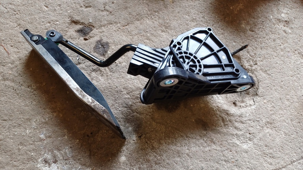 фото №1, Honda civic viii педаль газу