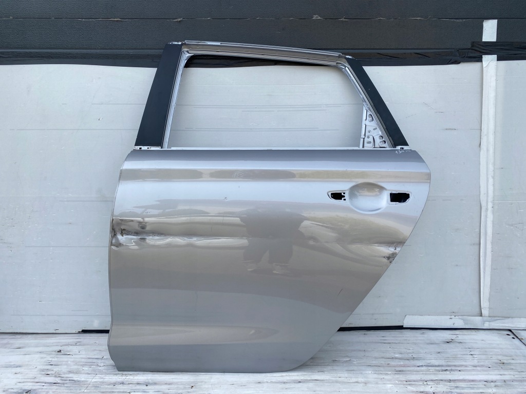 фото №1, Hyundai i30 iii hb kombi дверь обшивка левый задняя 2016-