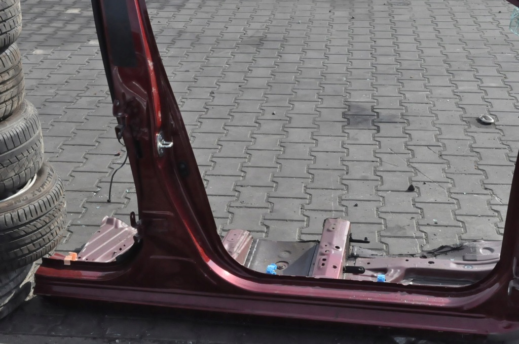 фото №2, Toyota yaris iii чверть лонжерон правий перед поріг правий