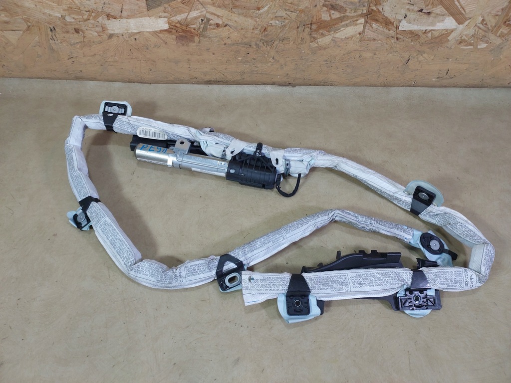 фото №1, Bmw e91 шторка безпеки права