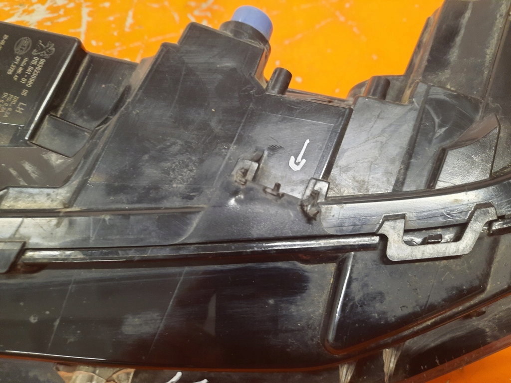 Peugeot 308 3 21- фара лампа led drl лівий перед 243.391-01 Київ