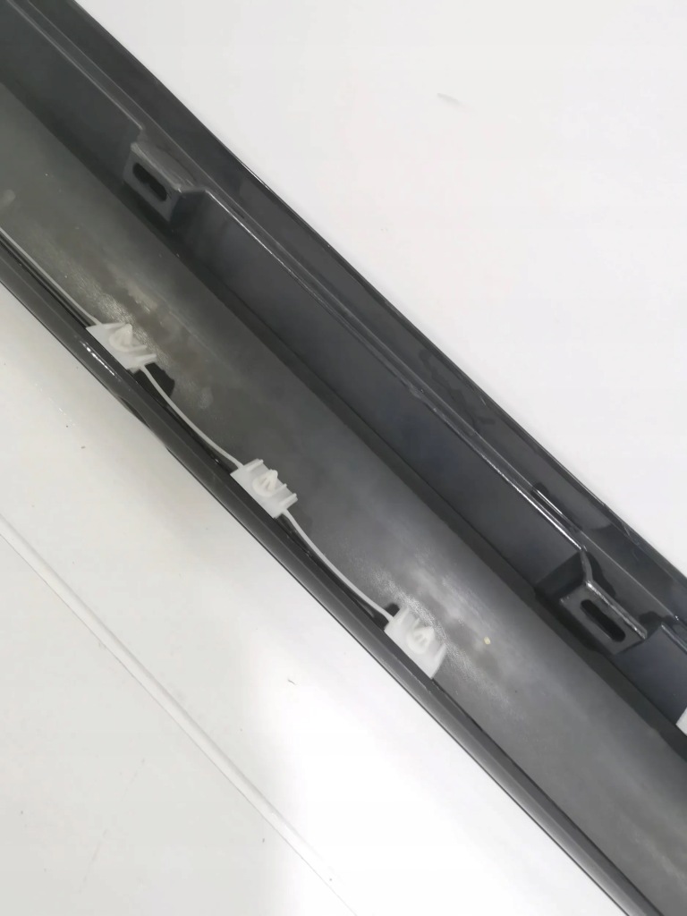 Молдинг поріг права 3aa853856 passat b7 оригінал !! Недорого