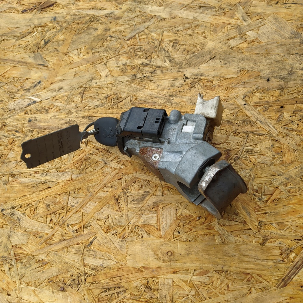 фото №1, Замок зажигания ключ вкладка peugeot 108 aygo ii