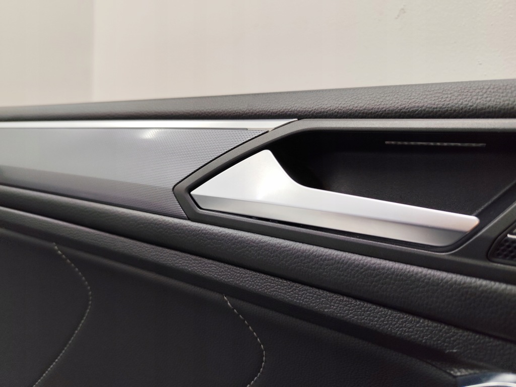 фото №11, Vw tiguan ii allspace r-line сидіння заднє сидіння обшивки 7osób комплект