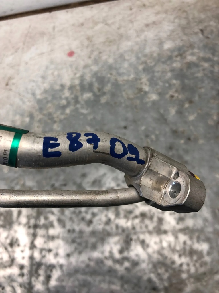 Шланг кондиционера bmw e87 6964964 с Разборки