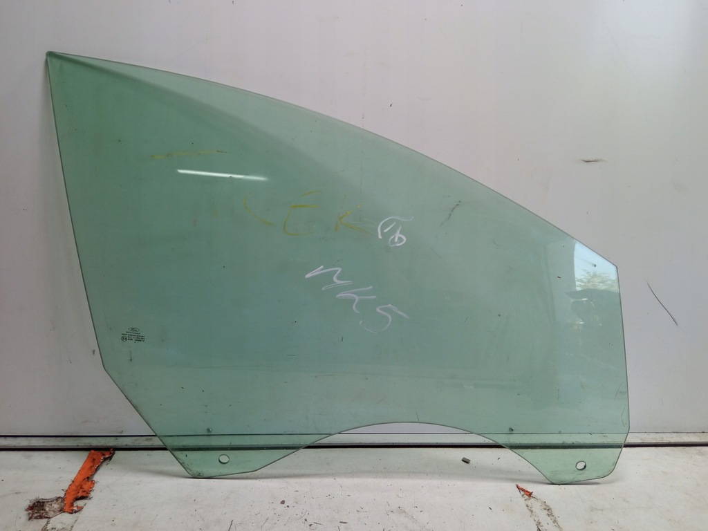 фото №1, Ford mondeo mk5 hb стекло дверь правый перед 2015r