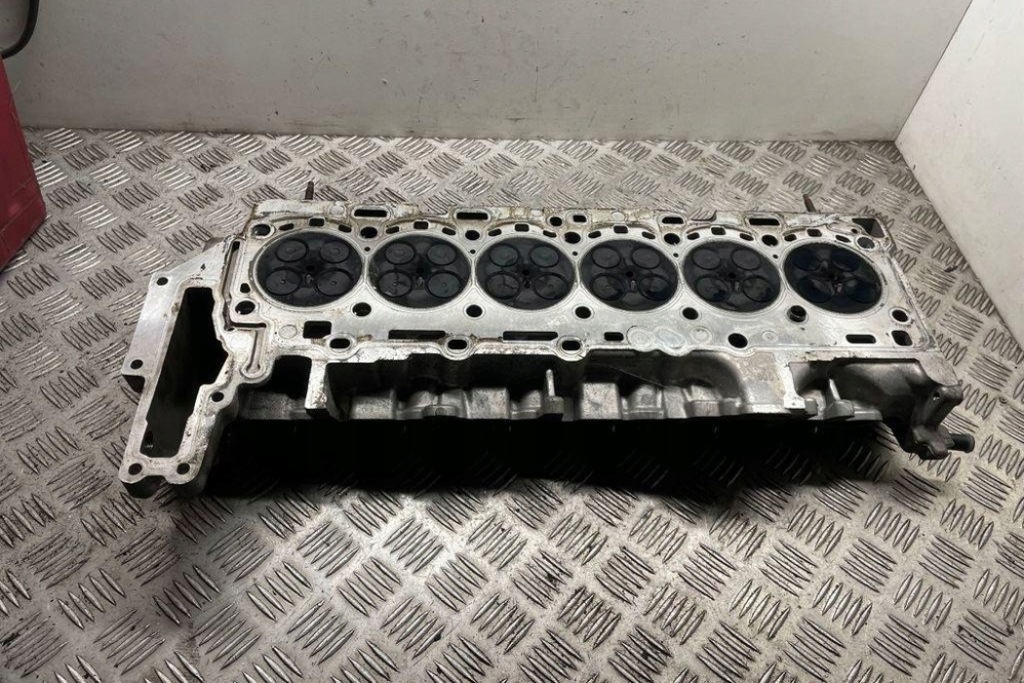 фото №6, Головка двигателя bmw 3 f30, f80 7812929 2.99l дизель 2016