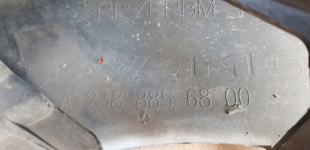 Mercedes e 238 53 amg купе кабріолет  бампер передній Зі Шроту