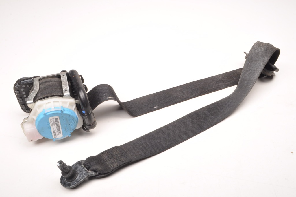 Купити Mercedes w176 pas безпеки правий перед a1768600285