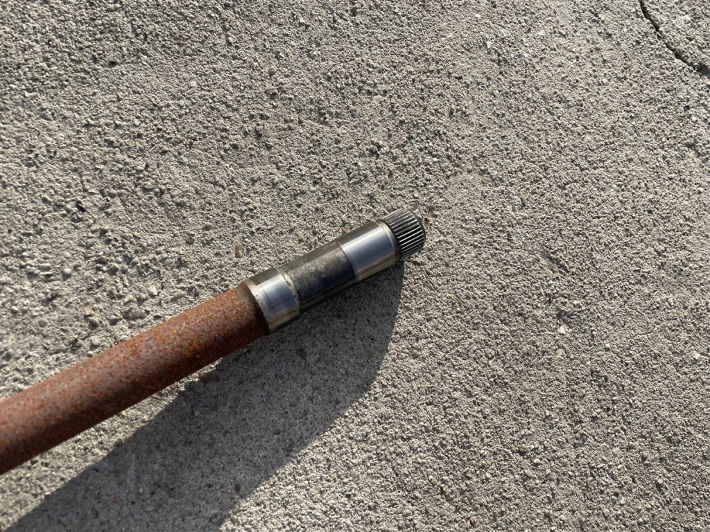 Приводной вал półośka перед правый 9939523880 citroen jumpy 3 3 expert proace в Украине