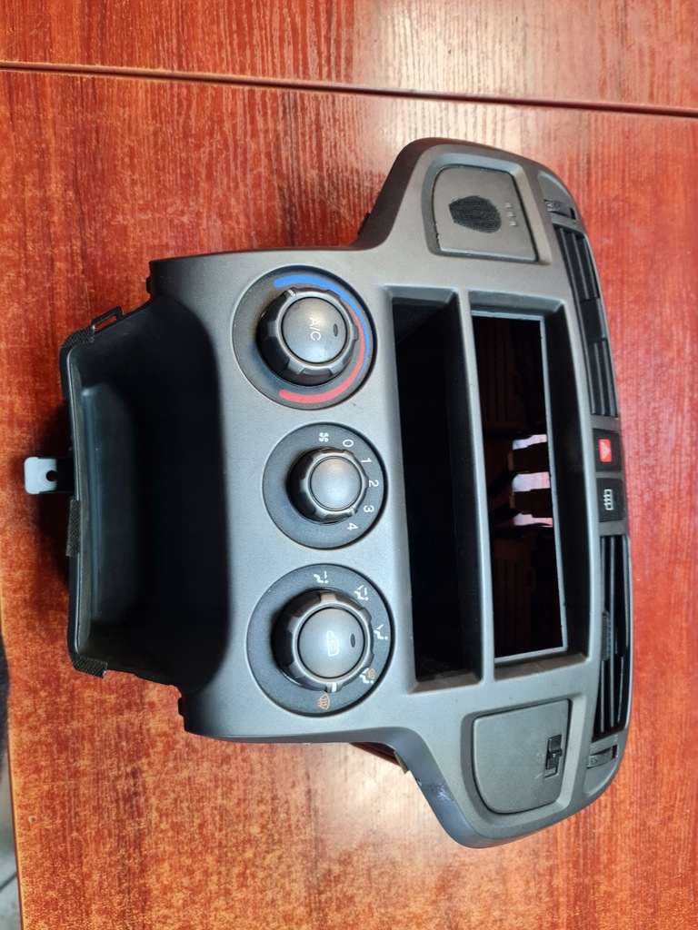 фото №1, Панель перемикачі обдув рамка hyundai matrix