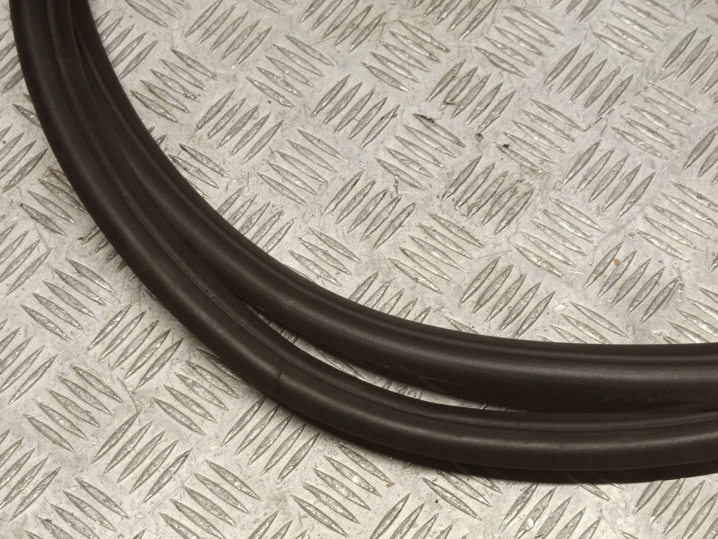 фото №13, Bmw оригинальный номер 7407373 3' g20 g21 прокладка дверь передних перед