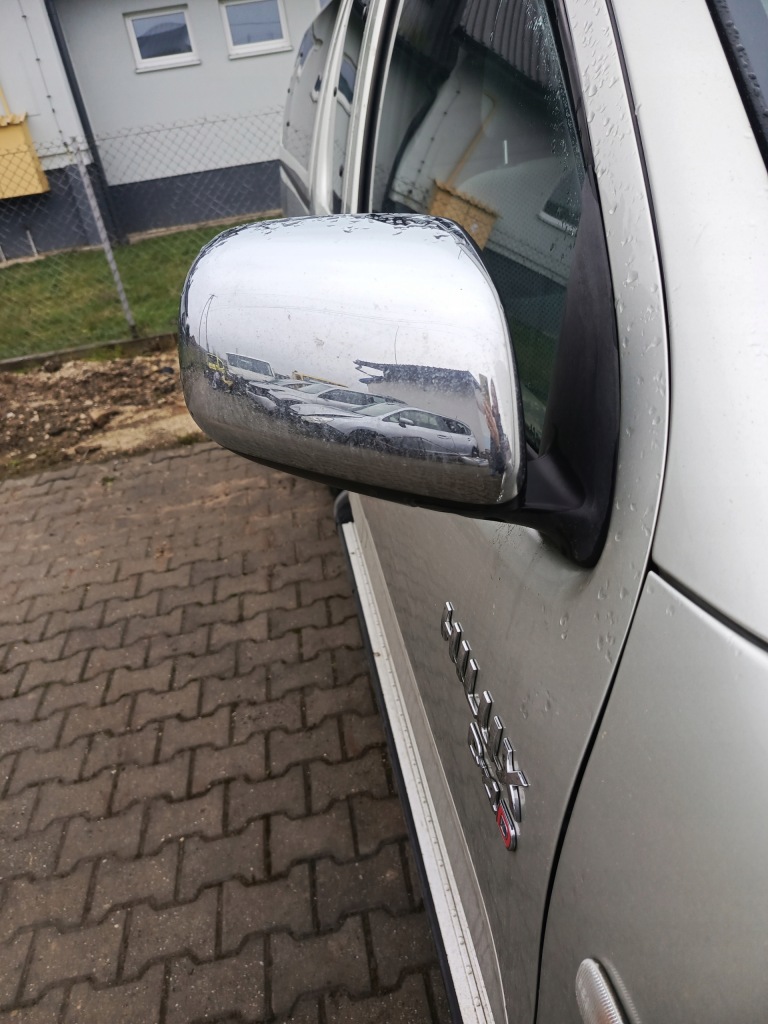 Купити Toyota hilux дзеркало праве електричний eu