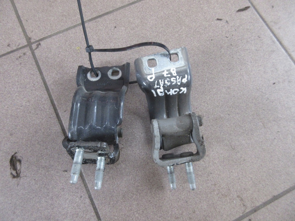 фото №1, Петля петлі кришки багажника задня kombi vw passat b7 1.6 tdi li7f