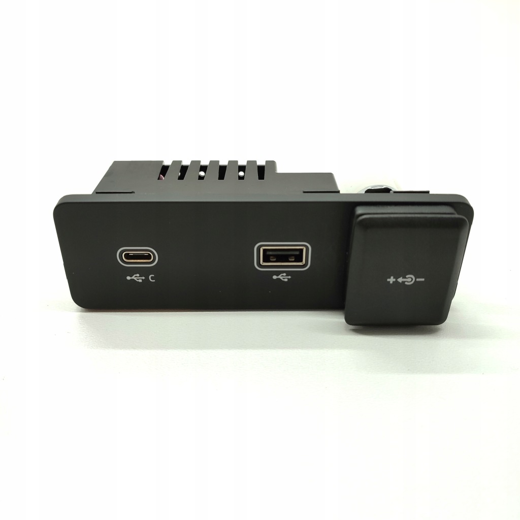 фото №1, Land rover роз'єм port usb l8b2-19e110-cc