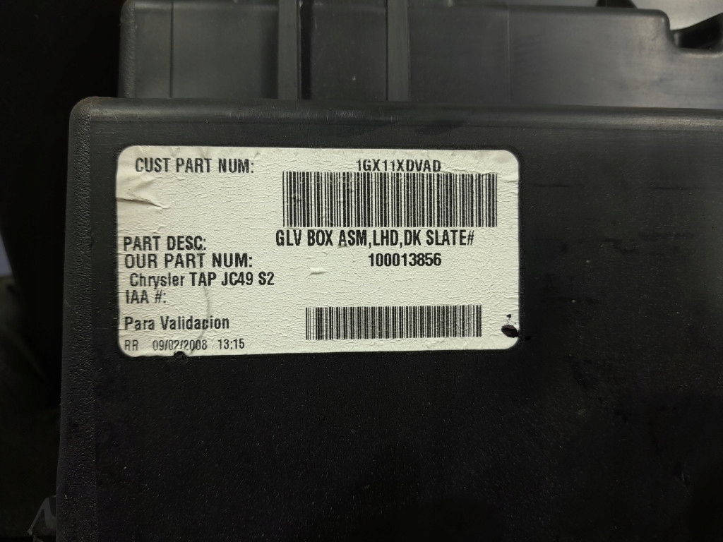 фото №8, Dodge journey i бардачок пасажира 1gx11xdvad