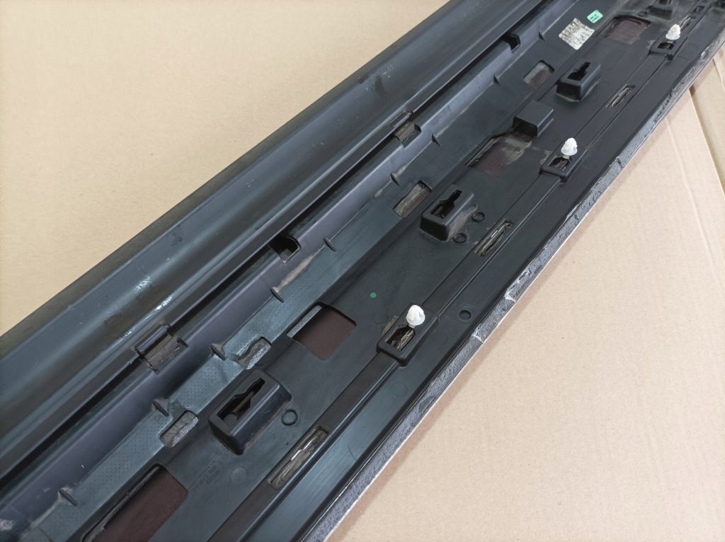 фото №7, Vw touareg iii молдинг дверь левый перед