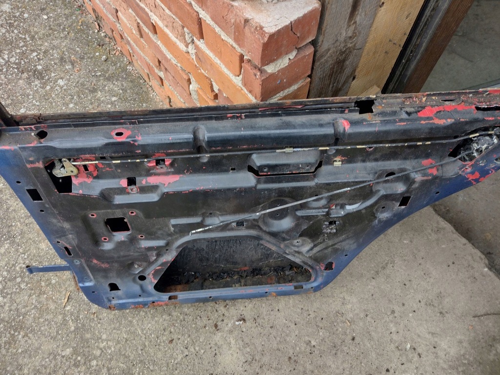 фото №6, Mercedes-benz s w116 1973 правая сторона дверь задние