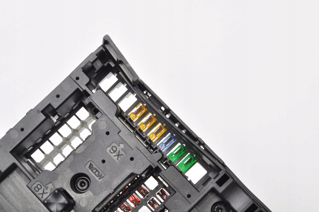 фото №6, Bmw 5 g60 2.0 гибрид коробка предохранителей 24r 5a09ba7