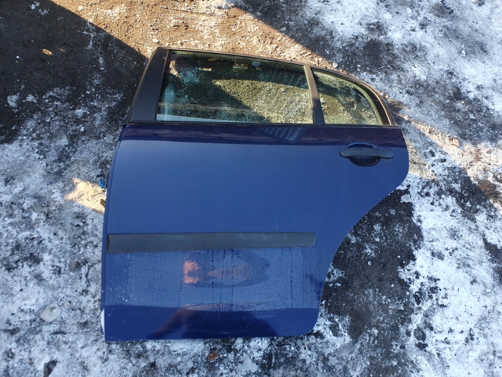 Двері праве перед передні volkswagen polo 9n sedan 1.4b 04r n4c/au цілий Ціна