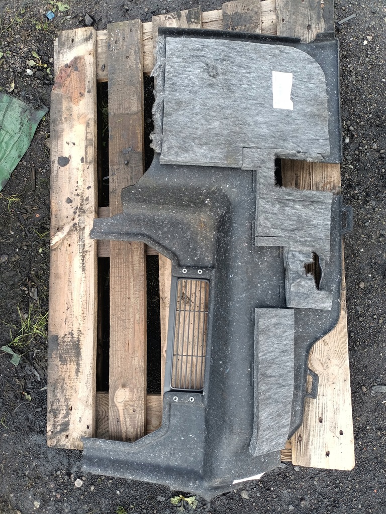 фото №3, Оббивка бардачка заднього кабіни scania r s права