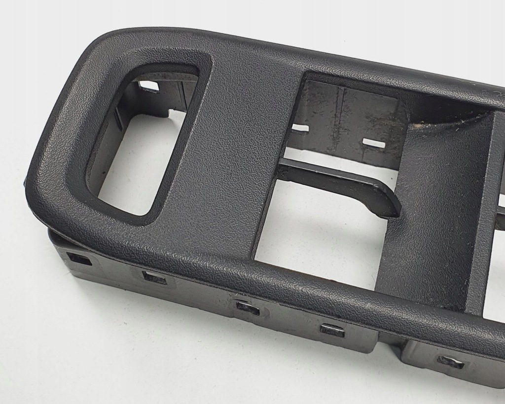 фото №2, Рамка захист кнопок вікон dacia duster ii