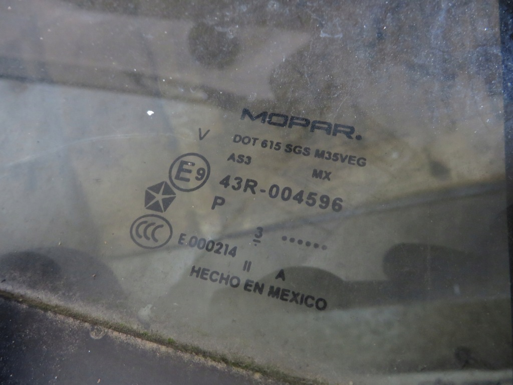 фото №2, Скло двері лівий задня задня jeep compass 2013 x