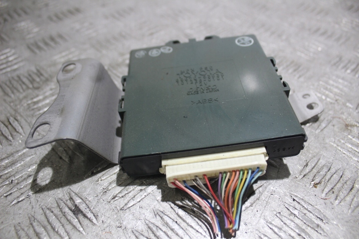 фото №1, Модуль блок керування lexus is 2 ii 220