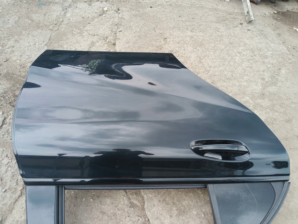 фото №7, Mercedes a klasa w176 дверь правое задние задняя 191