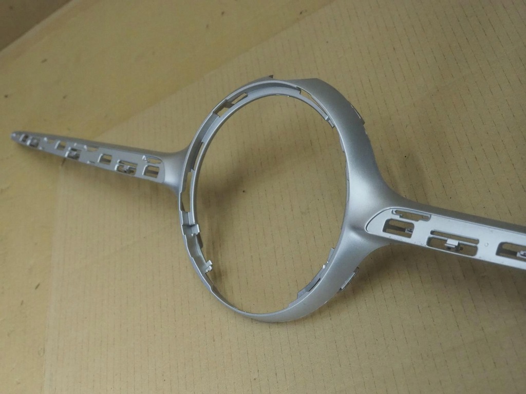 фото №13, Mercedes c klasa w206 amg решётка радиатора эмблема решётка радиатора a2068885000