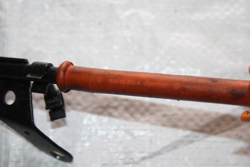 фото №8, Щуп щуп масла vw golf iv 030115636a