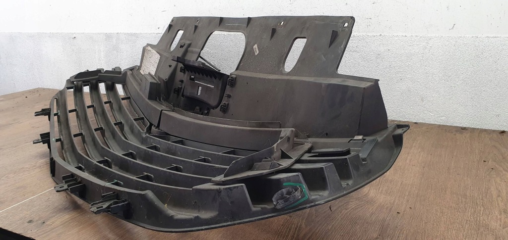 Opel vivaro b 93868859 решітка радіатора решітка радіатора передній передня Ціна