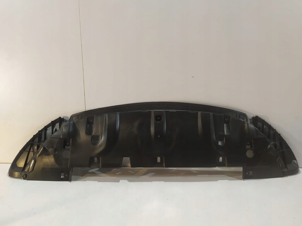 фото №1, Mercedes glb w247 плита pod бампер - 15576