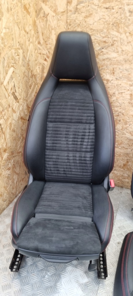 фото №8, Mercedes w117 cla shooting brake kombi сиденья подогрев заднее сиденье alcantara kpl