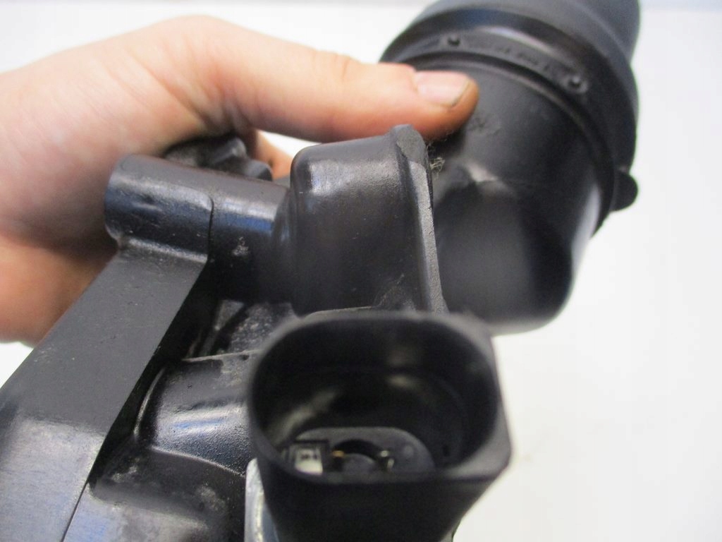 фото №11, Корпус фильтра масла audi a4 b7 2.0 tfsi