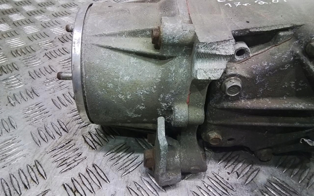 фото №4, Lexus nx200t 2.0t міст задній