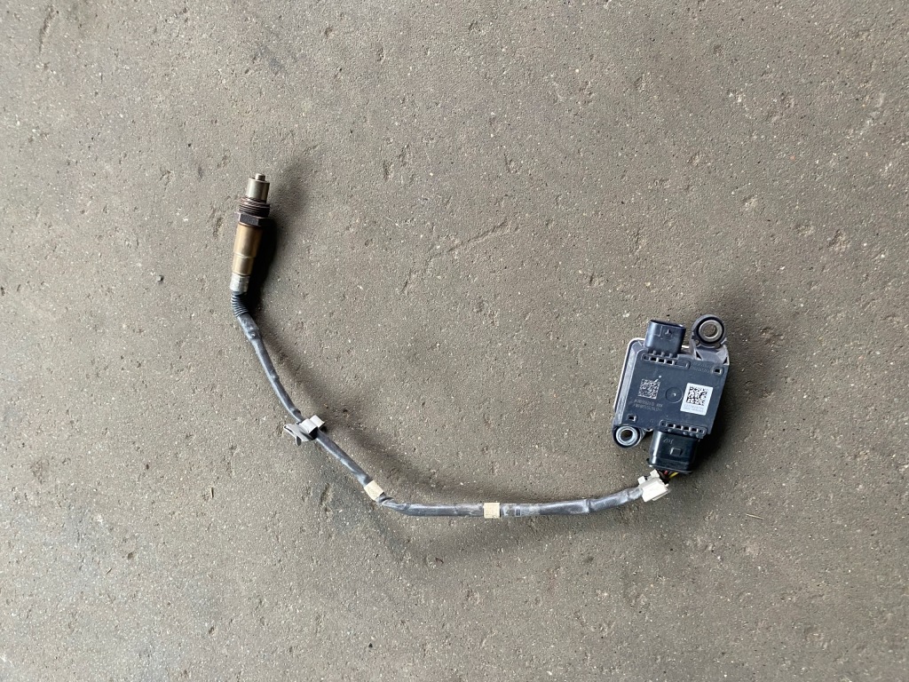 фото №1, Audi a8 d5 датчик лямбда-зонд nox 4n0906261d