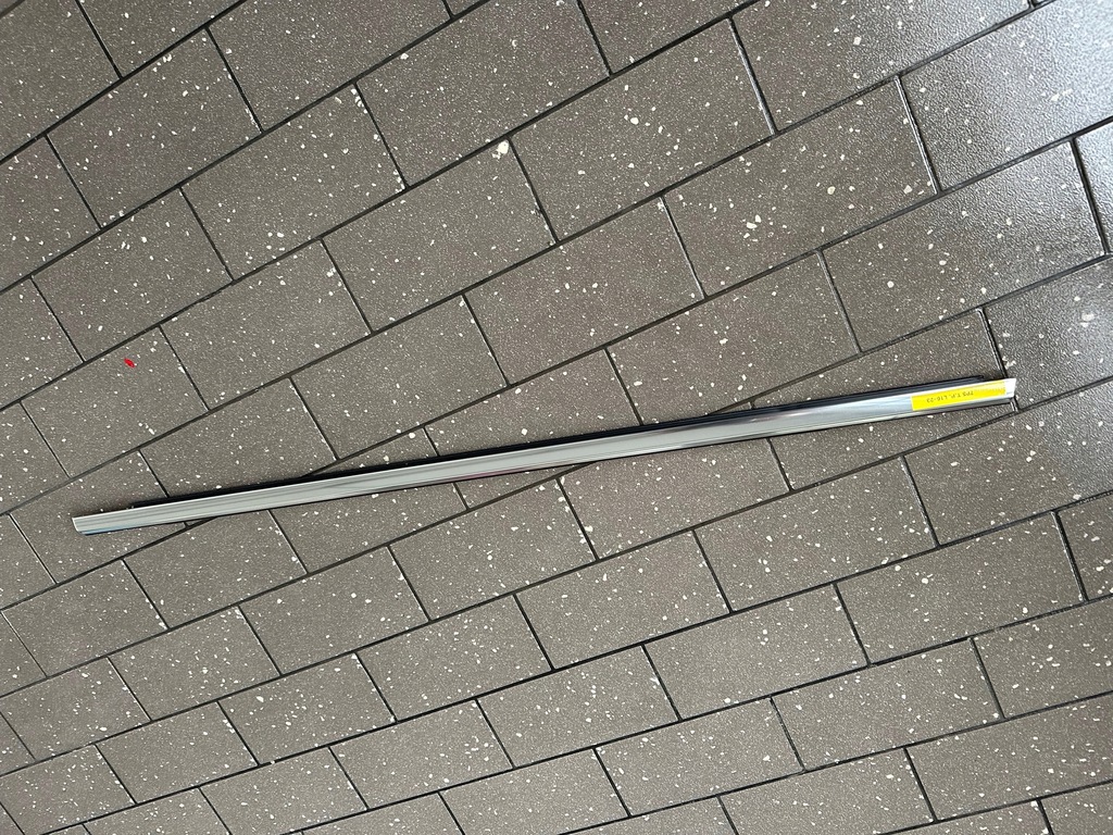 фото №1, Молдинг дверь правый задняя porsche cayenne 7p5 хром