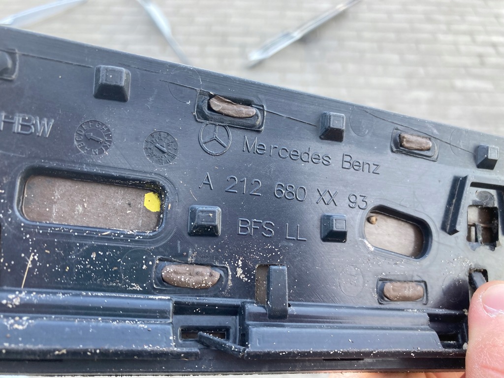 фото №9, Mercedes-benz w212 lift молдинг консолі dekor ґрати обдув a212680xx93