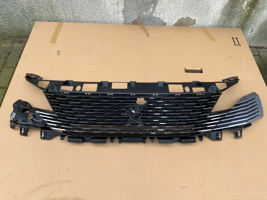 фото №1, Решётка радиатора решётка радиатора peugeot 3008 5008 ii lift 2020r.-