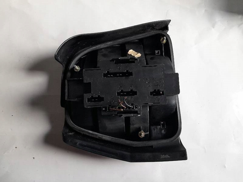 фото №2, Лампа правая задняя volkswagen polo