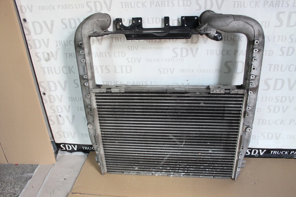 фото №2, Інтеркулер радіатор scania r 1747660
