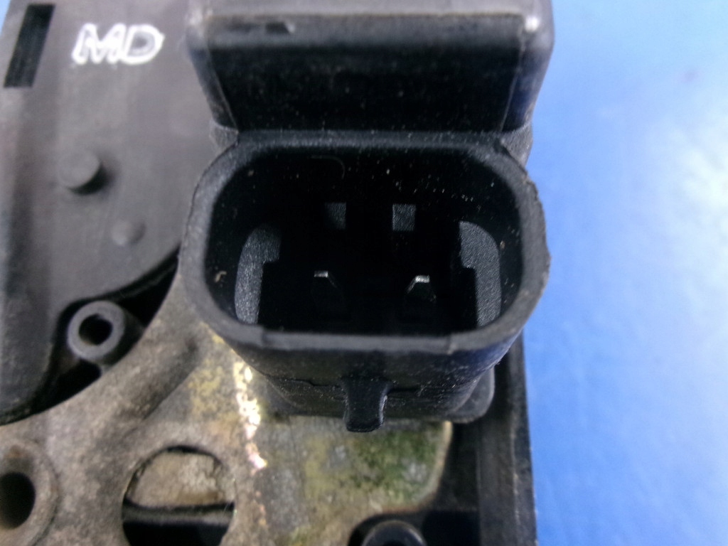 Daewoo nubira 2 замок дверь перед правый  2piny+ трос замка в Украине