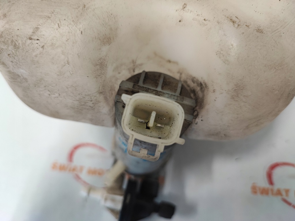 Insight 10r бачок омивача в Україні