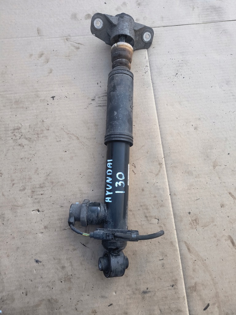 Купити Hyundai i30n амортизатор задній задній 55301-s0600